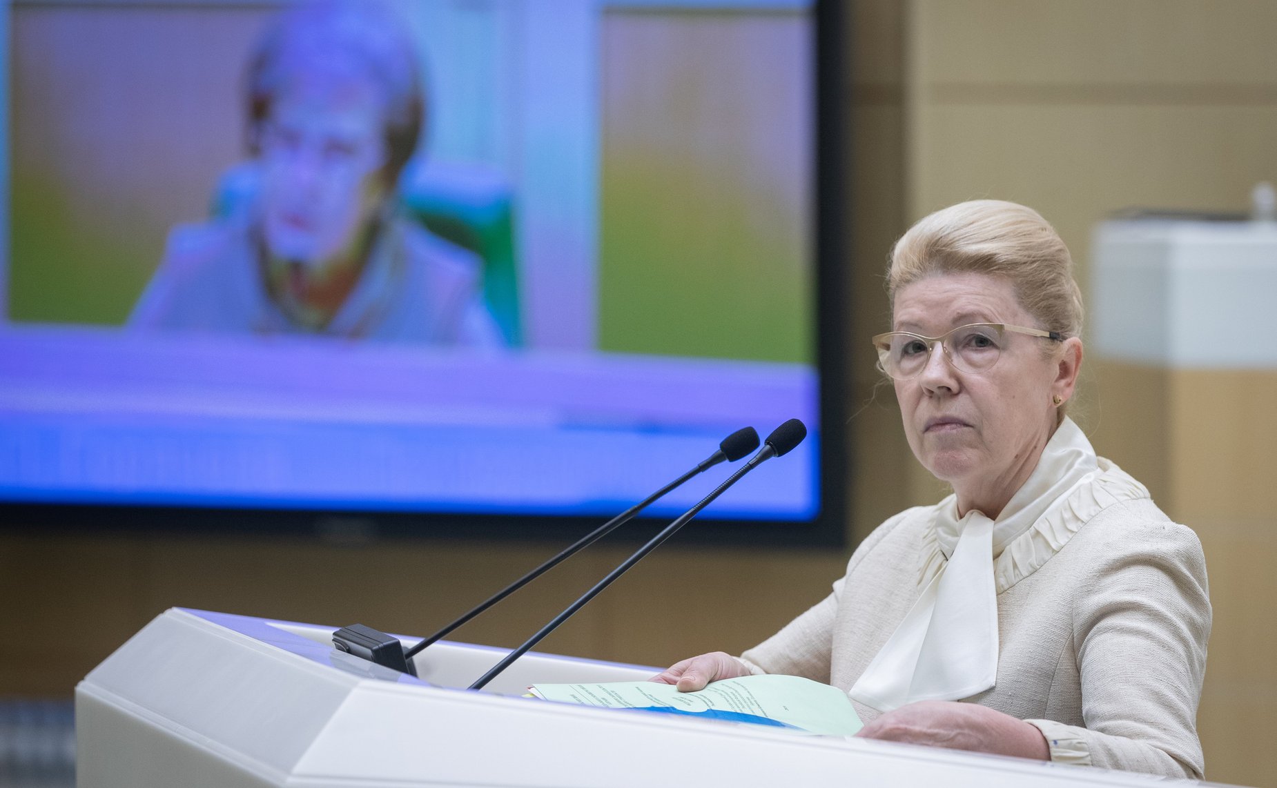 Елена Мизулина