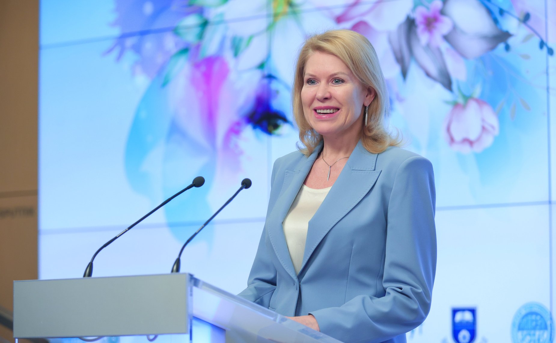 Заседание Дискуссионного клуба им. В.Г. Змазовой на тему: «Красота в женских руках!» (фото МИА «Россия Сегодня»)