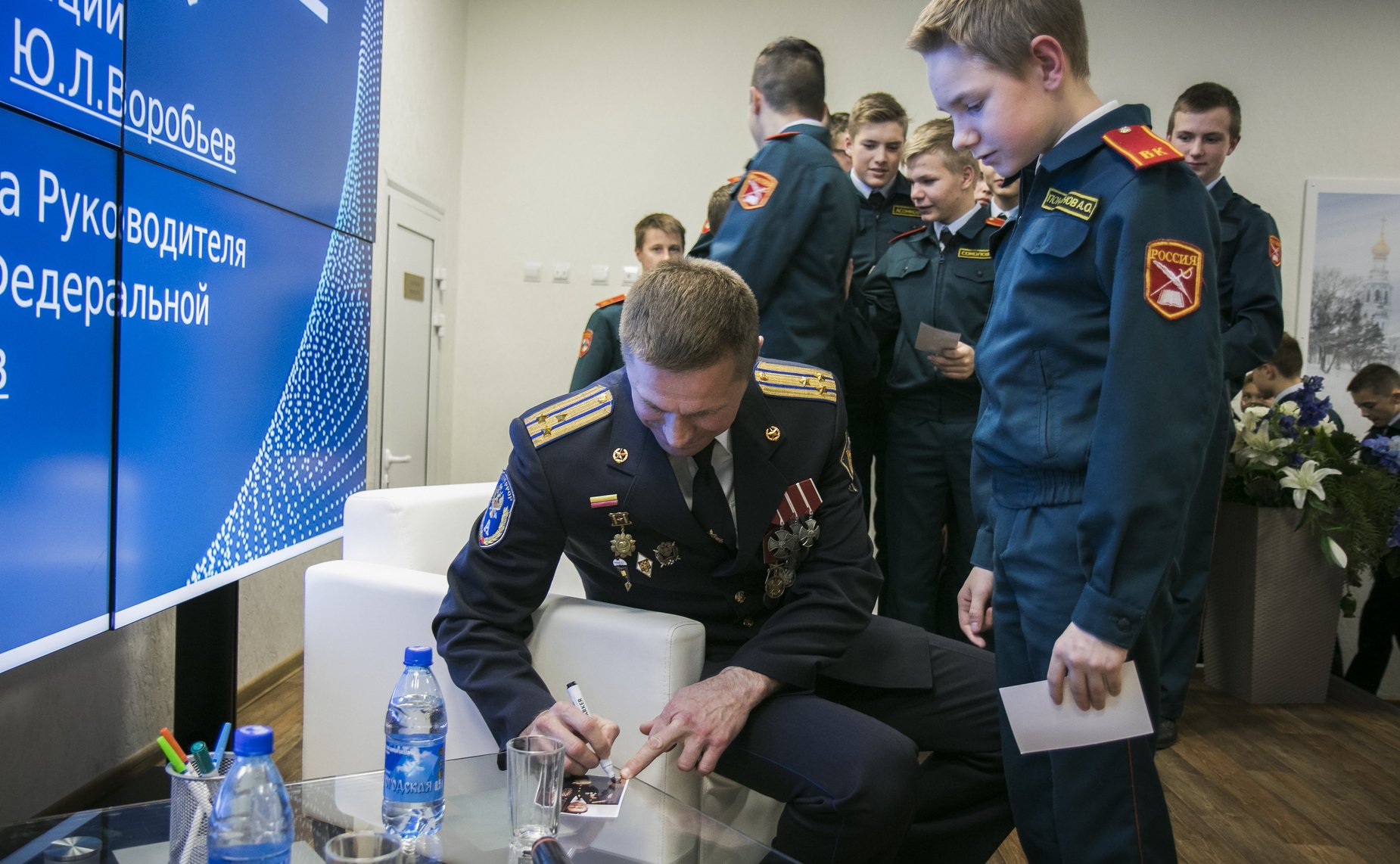 Ю. Воробьев провел урок патриотического воспитания в Кадетской школе «Корабелы Прионежья»