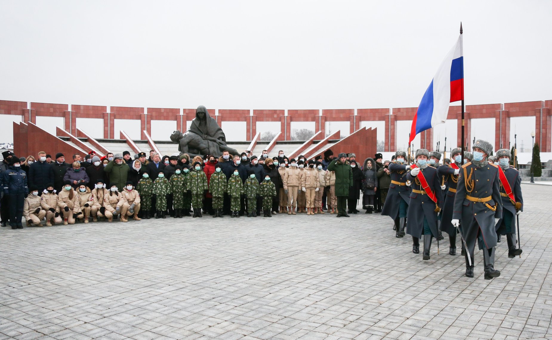 Торжественно-траурная акция «Дорога домой», приуроченная к Дню Неизвестного Солдата