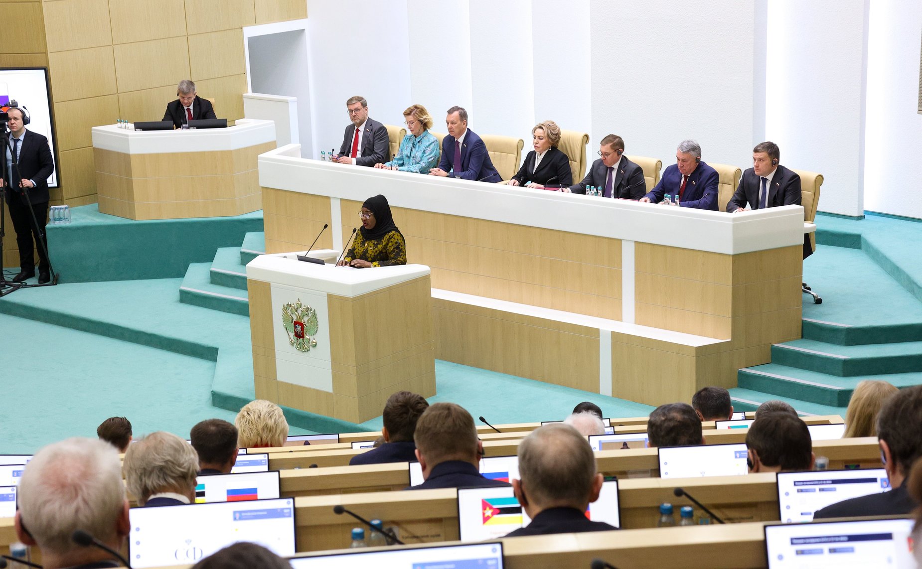 Председатель Ассамблеи Республики Мозамбик Маргарида Адамужи Талапа