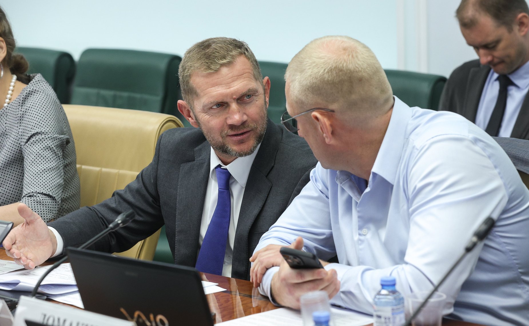 Круглый стол Комитета СФ по экономической политике на тему «Перспективы импортозамещения в дорожно-строительной отрасли»