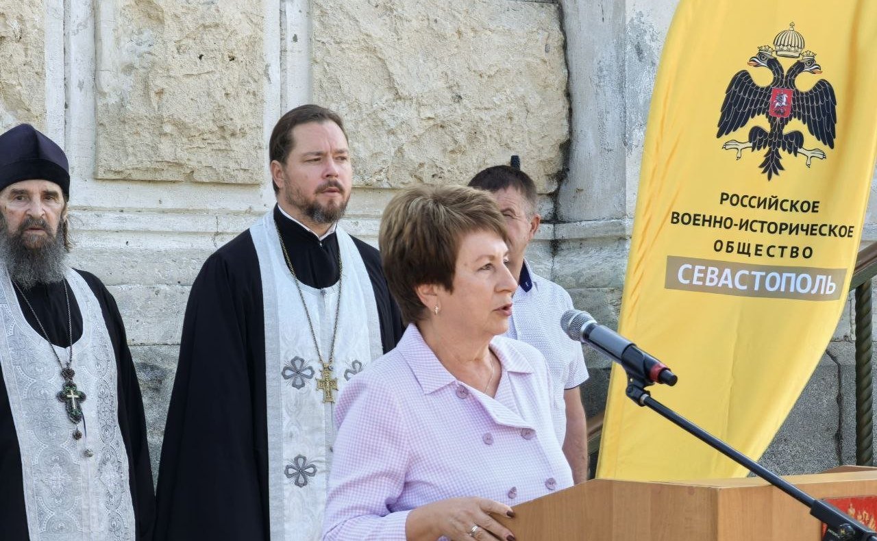Екатерина Алтабаева приняла участие в торжественных мероприятиях, посвященных памятной дате — завершению Первой обороны Севастополя