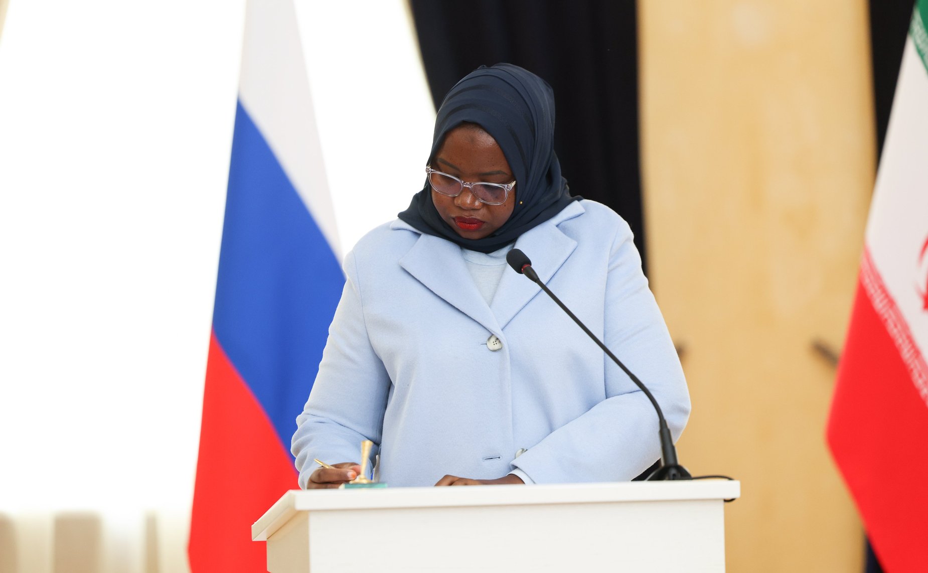 Церемония визирования заявления участников Парламентского движения столиц стран БРИКС