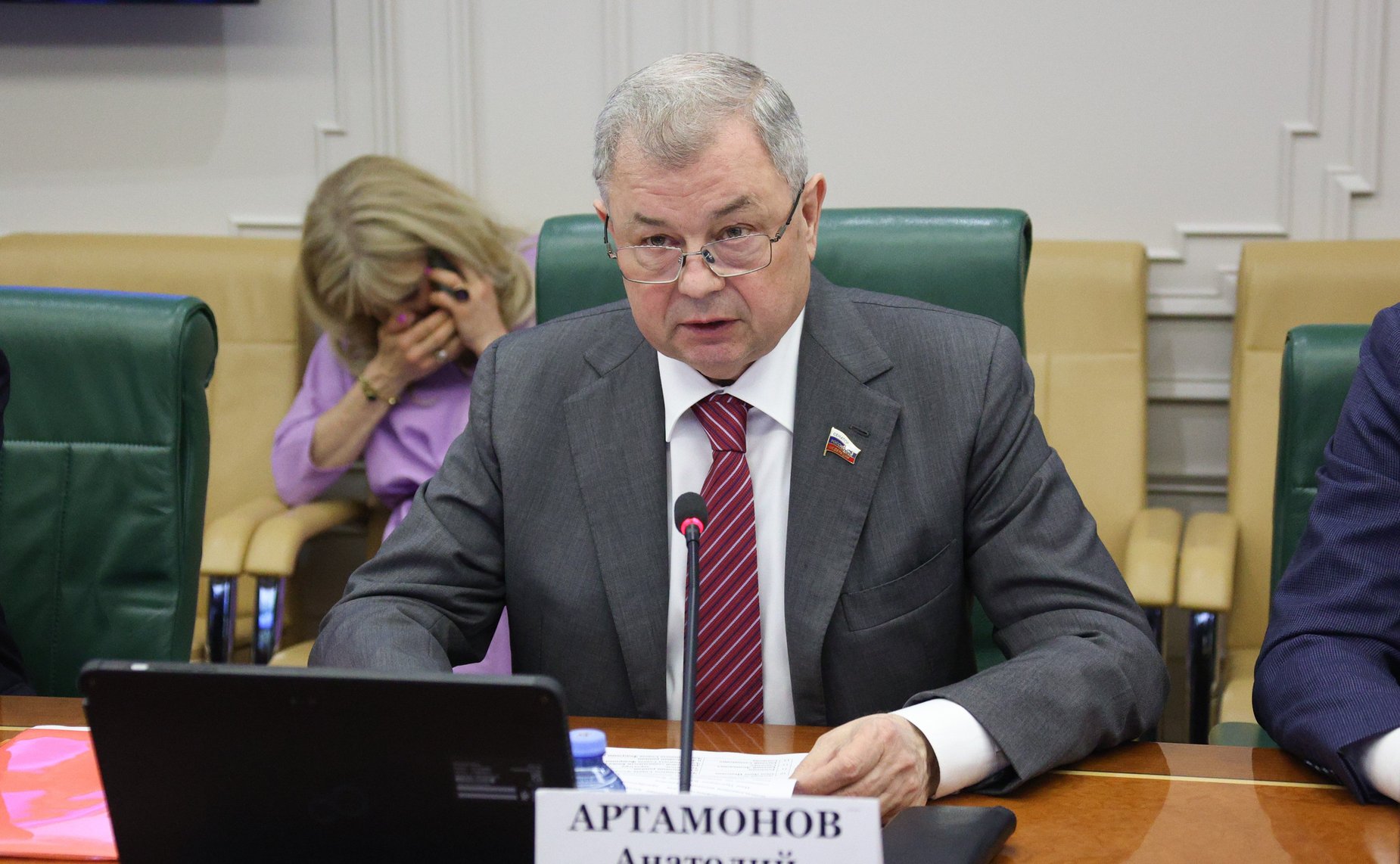 Анатолий Артамонов