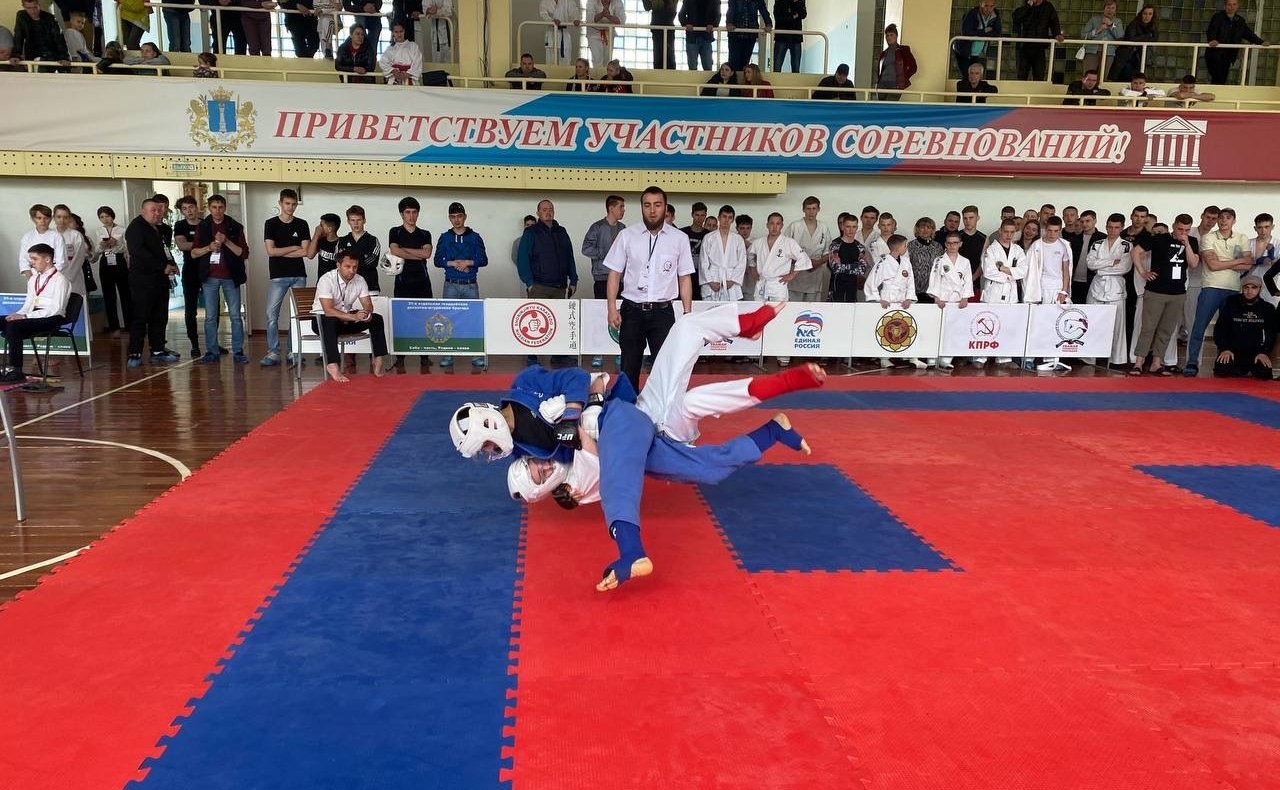 Айрат Гибатдинов принял участие в торжественном открытии Чемпионата и первенства региона по всестилевому каратэ в поддержку специальной военной операции