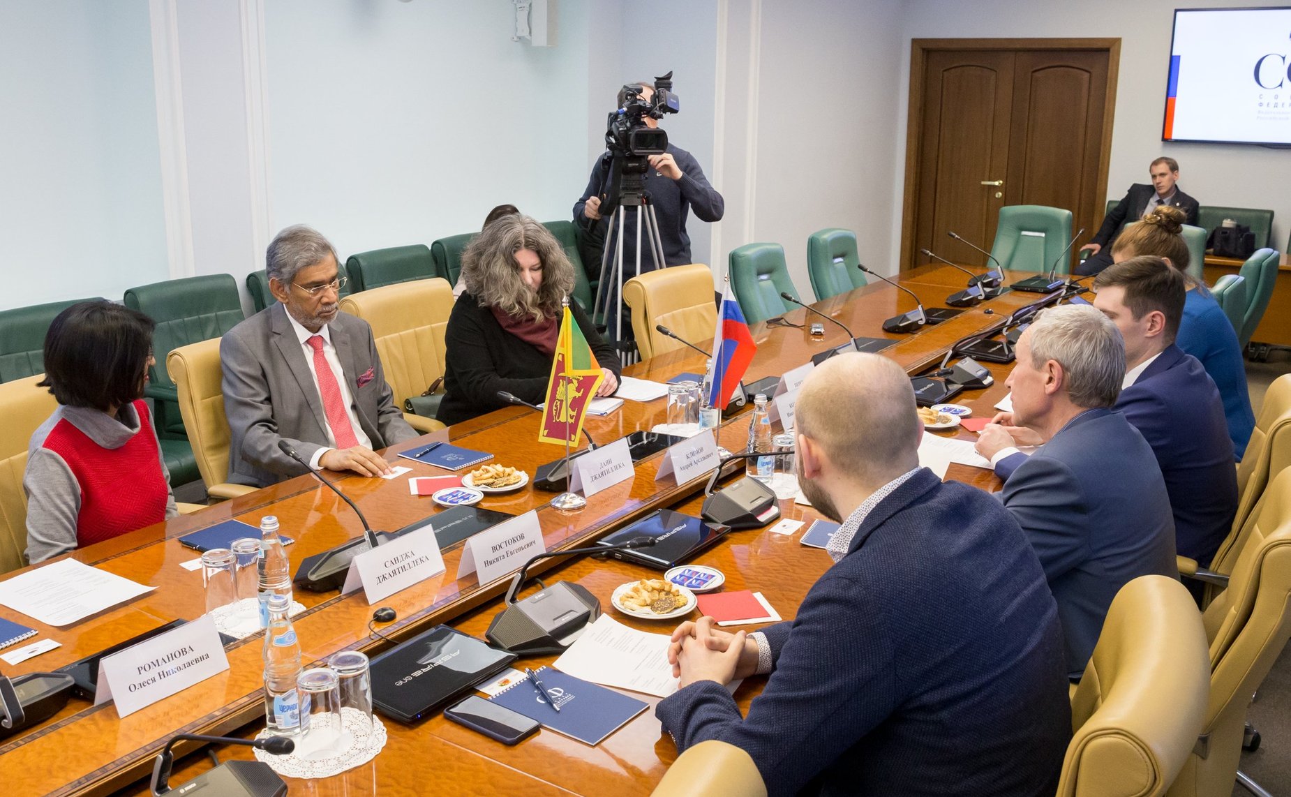 Встреча Андрея Климова с Чрезвычайным и Полномочным Послом Республики Шри-Ланка в РФ Даяном Джаятиллекой