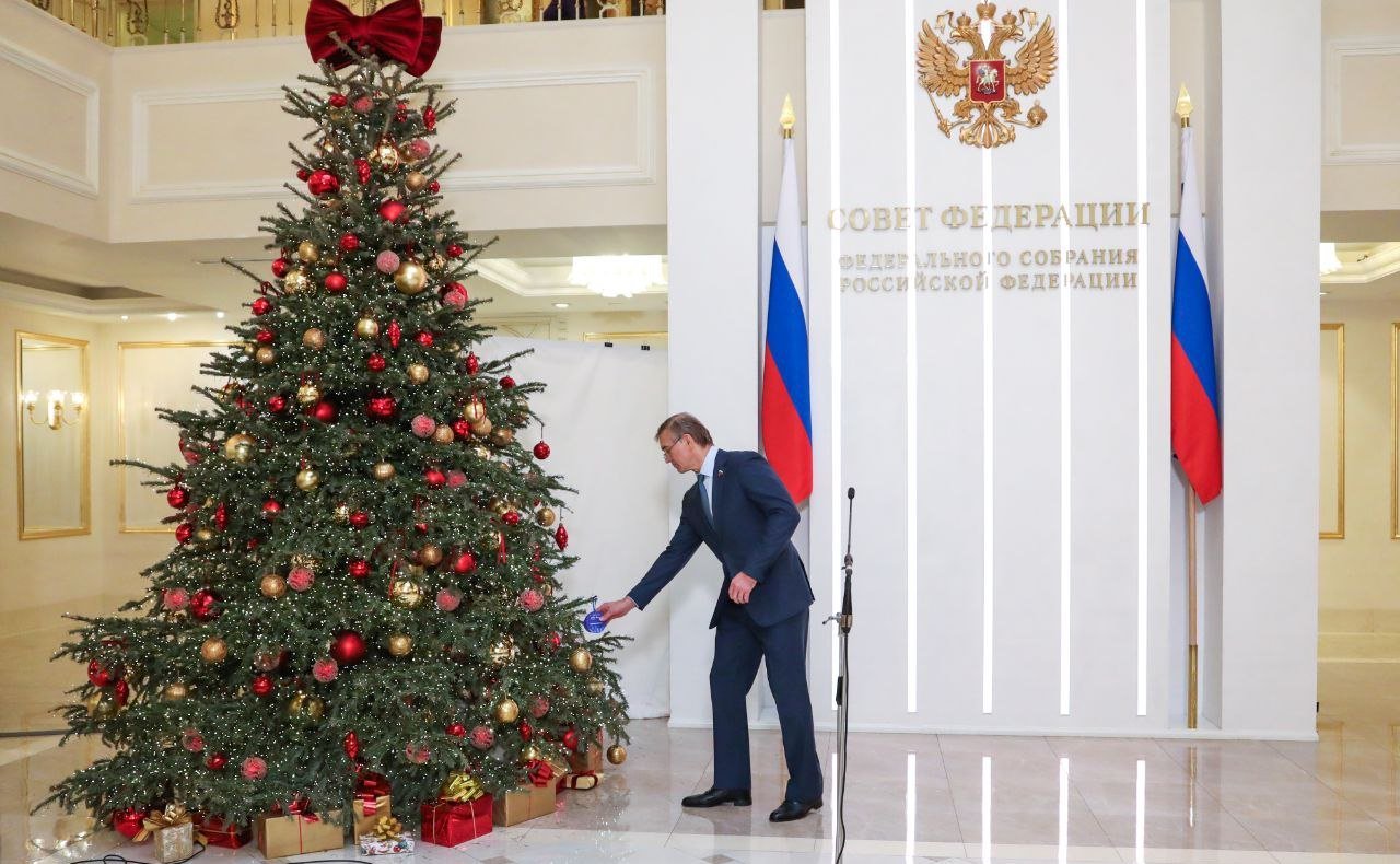 Александр Брыксин присоединился к благотворительному проекту «Ёлка желаний»