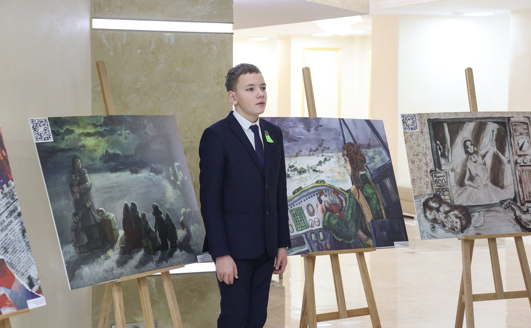 В Совете Федерации открылась выставка картин победителей конкурса детского рисунка, посвященного 80-летию прорыва блокады Ленинграда «Жизнь, деленная на граммы»