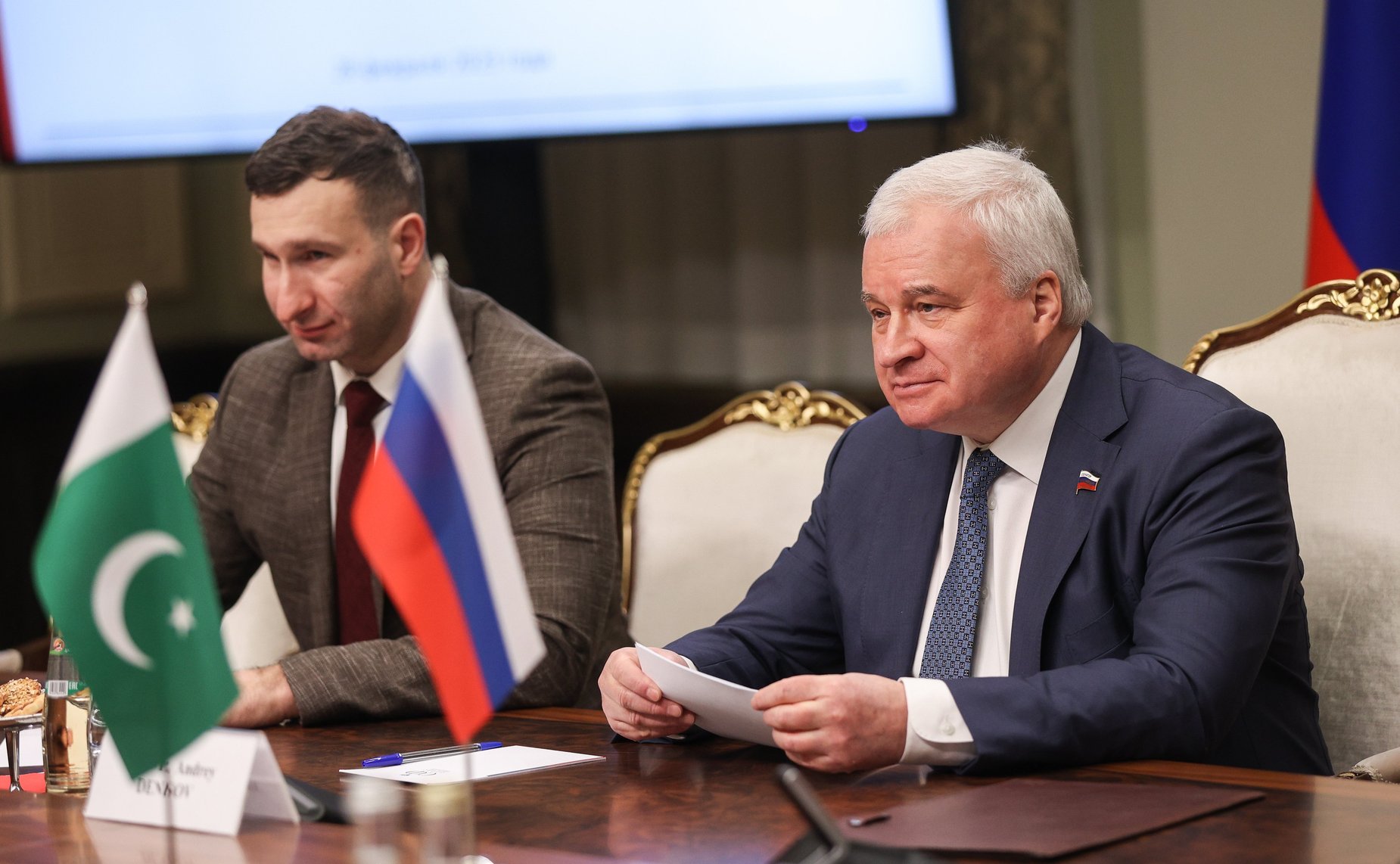 Встреча первого заместителя председателя Комитета СФ по международным делам Андрея Денисова с Чрезвычайным и Полномочным Послом Исламской Республики Пакистан в РФ