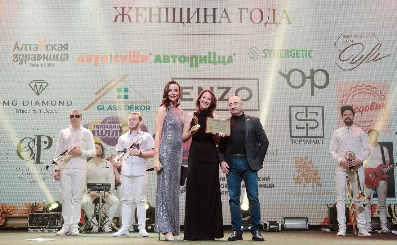 Александр Вайнберг наградил в Нижнем Новгороде победителей региональной премии «Женщина года»