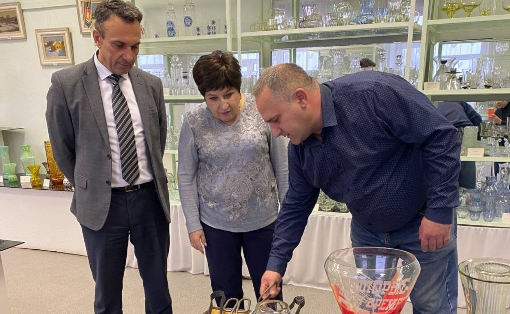 Ольга Хохлова посетила три крупных муниципальных образования