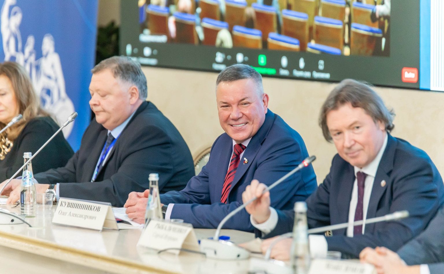 Олег Кувшинников выступил на пленарном заседании Всероссийского форума с международным участием «Здоровые города: лучшие муниципальные практики общественного здоровья»