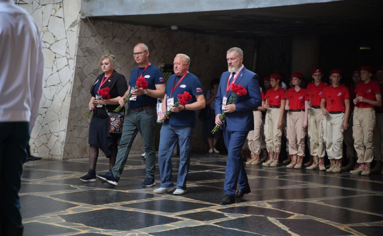 Сергей Горняков приветствовал участников культурно-образовательного проекта «Поезд Памяти» в Волгограде