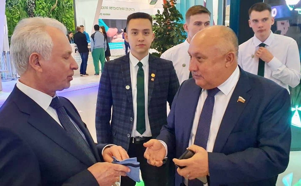 Андрей Базилевский принял участие в открытии Дня Хабаровского края в рамках Международной выставки-форума «Россия» на ВДНХ