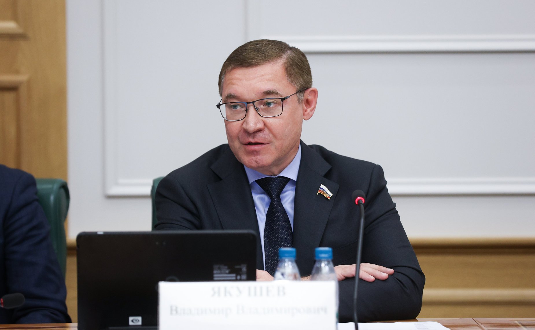 Владимир Якушев