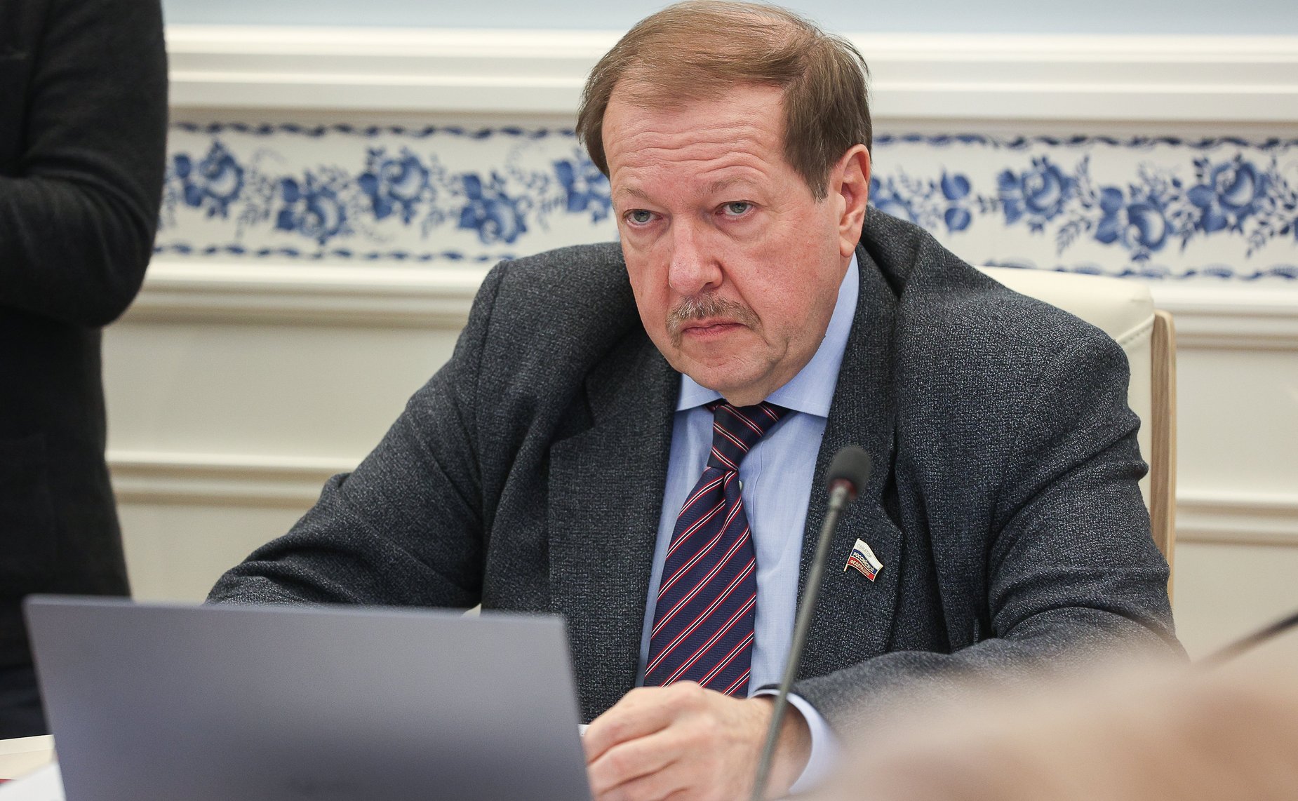 Александр Русаков