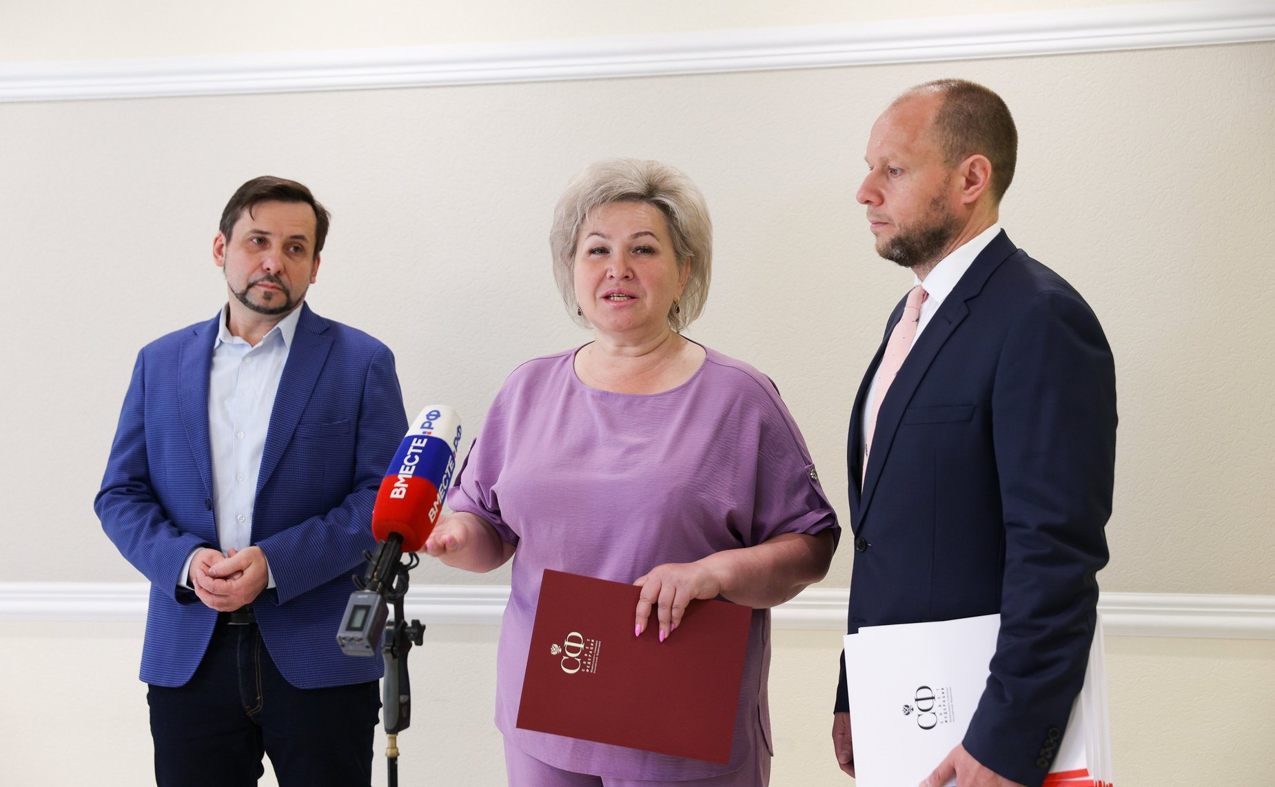 Презентация выставки работ наставников победителей Всероссийского художественного конкурса «Жизнь деленная на граммы»