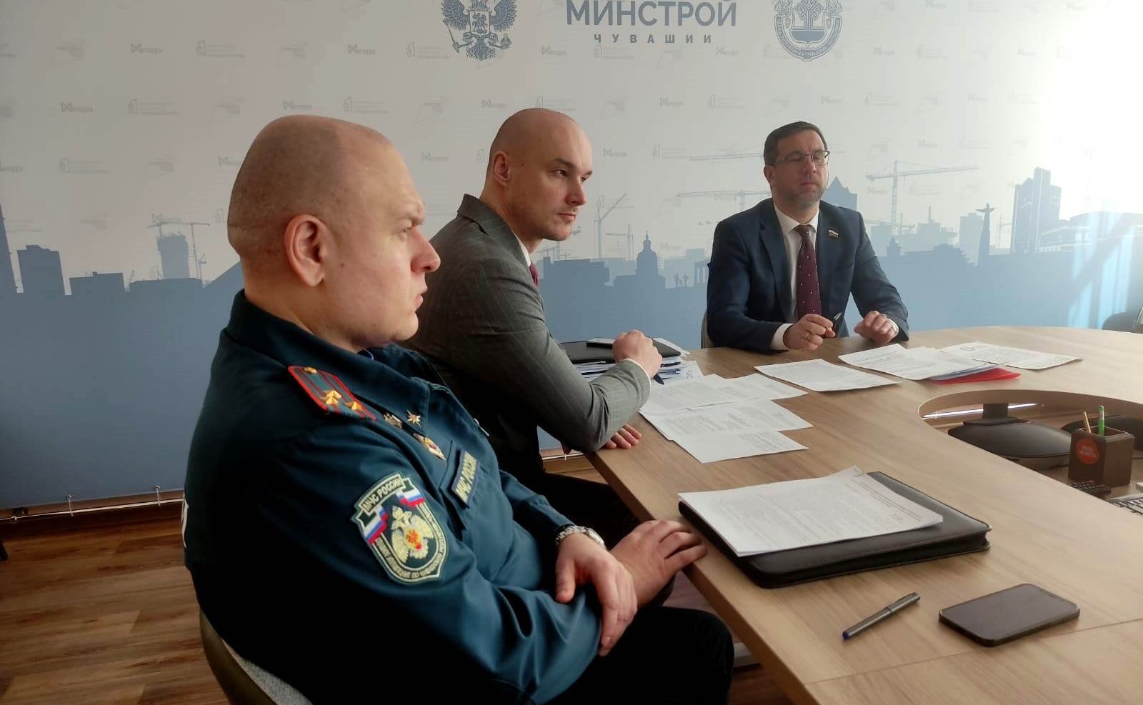 Николай Владимиров провел совещание о совершенствовании работы по обеспечению безопасности эксплуатации газового оборудования в жилых домах