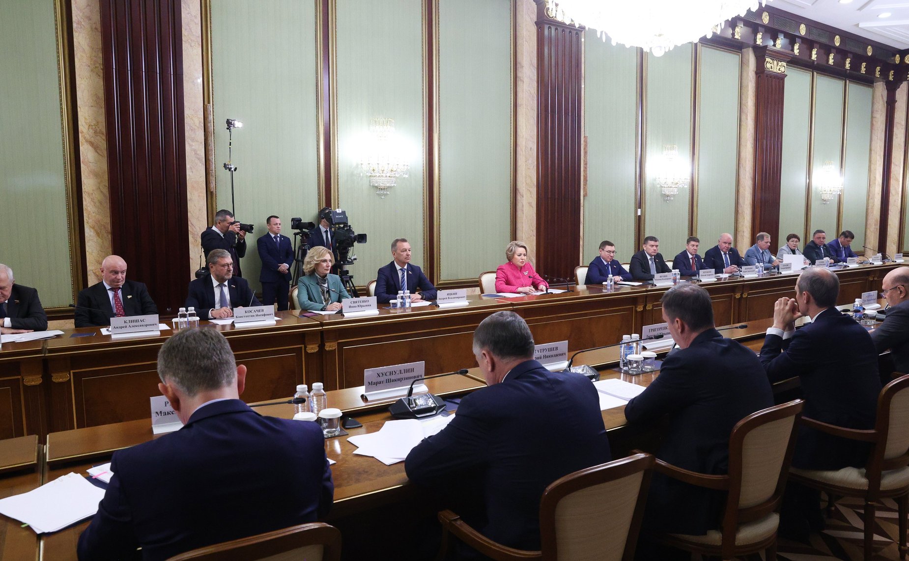 Встреча Председателя Правительства Российской Федерации Михаила Мишустина с руководством Совета Федерации