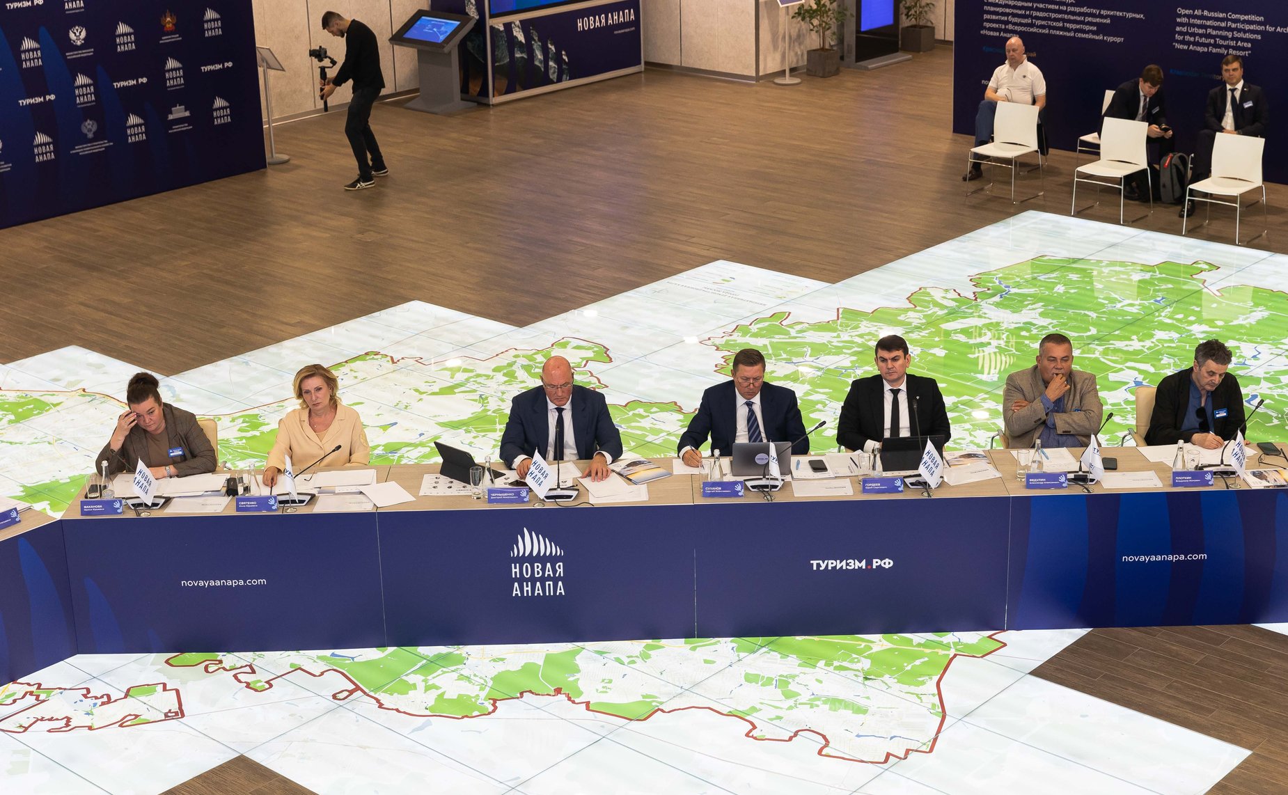 Инна Святенко приняла участие в заседании жюри первого этапа открытого Всероссийского конкурса с международным участием на разработку архитектурных, планировочных и градостроительных решений будущей туристской территории «Всероссийский пляжный семейный ку