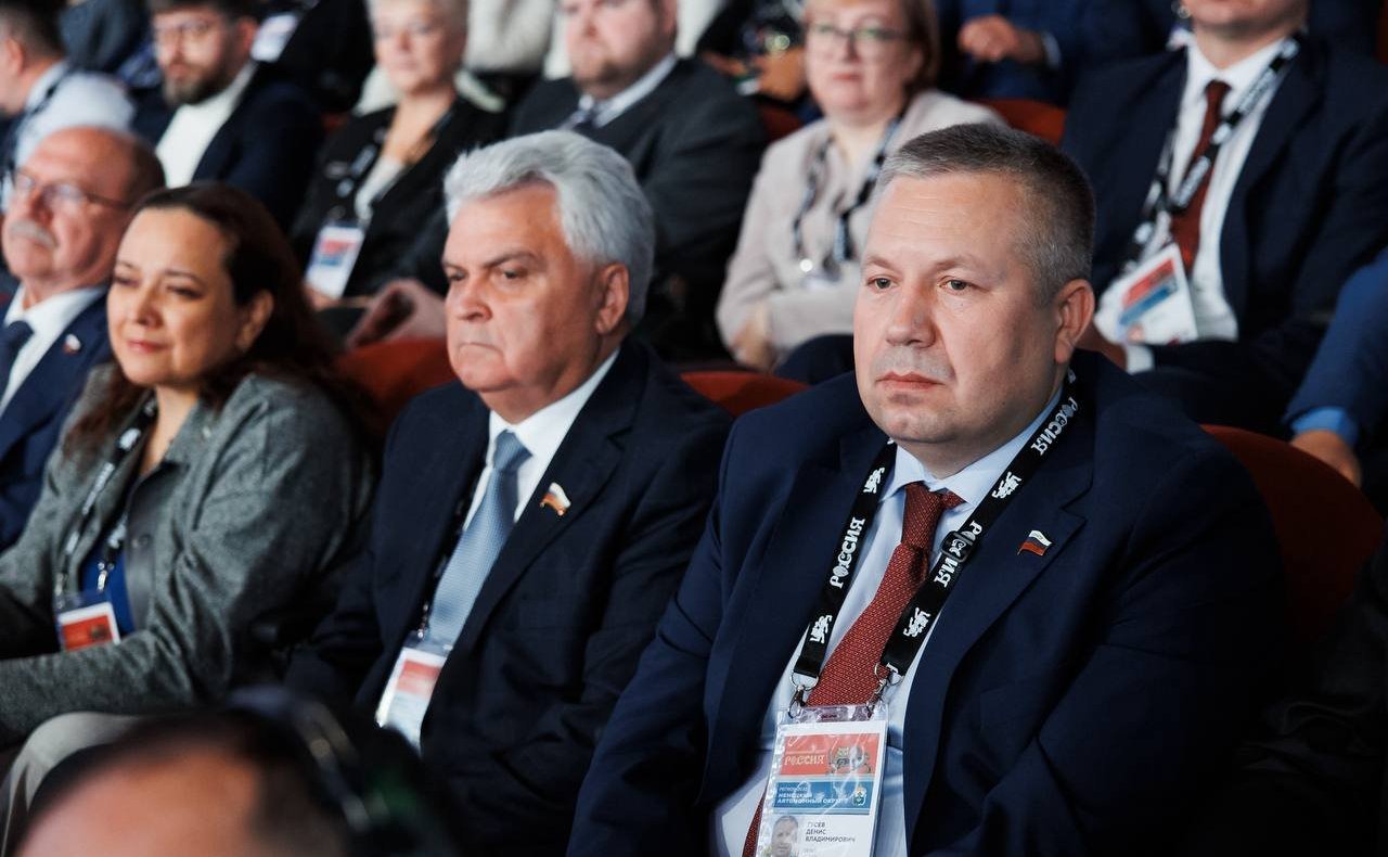 Сенаторы РФ приняли участие в мероприятиях выставки «Платформа будущего: Регион-2030»