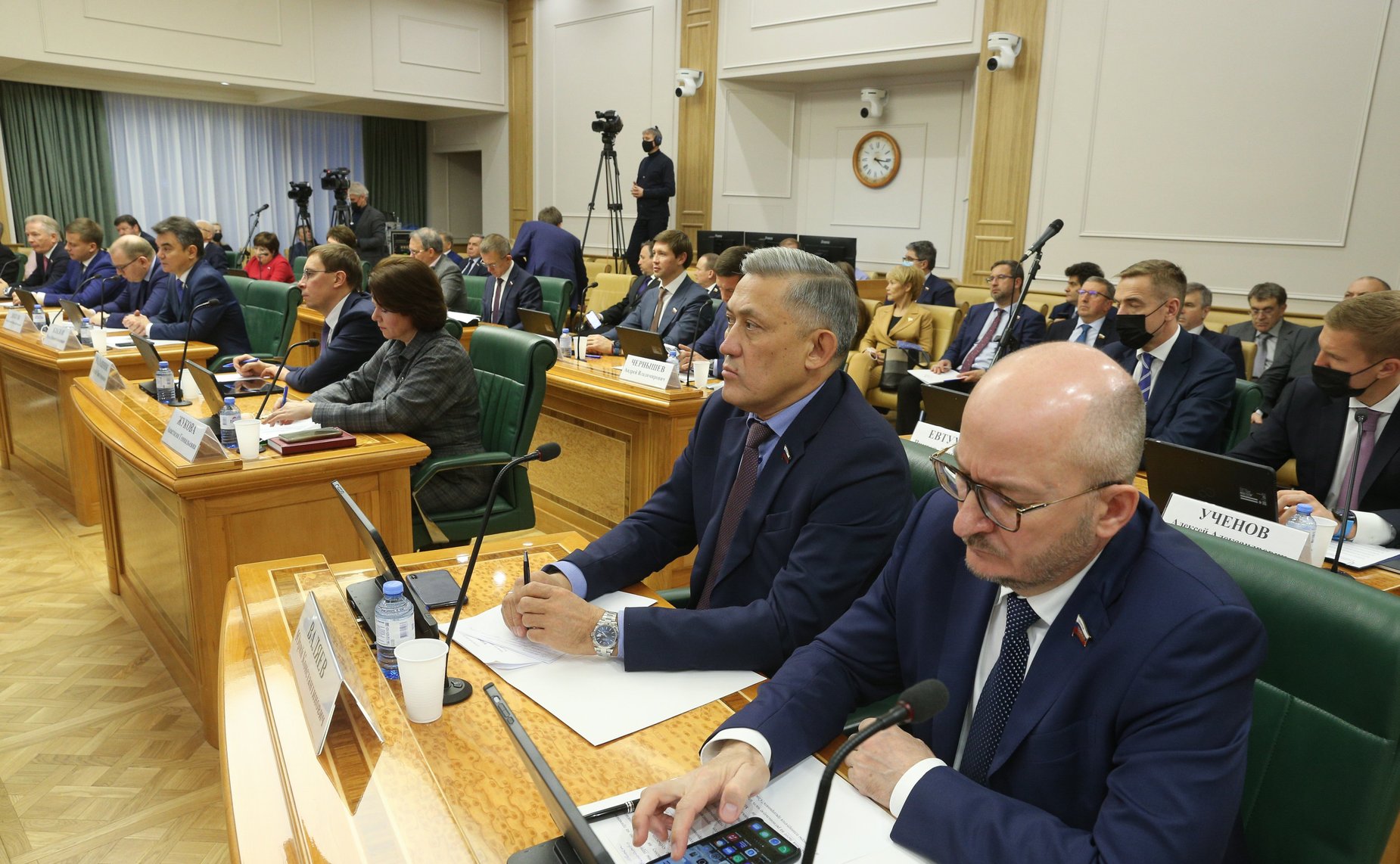 Встреча сенаторов Российской Федерации с Министром промышленности и торговли РФ Денисом Мантуровым в формате «Открытого диалога»