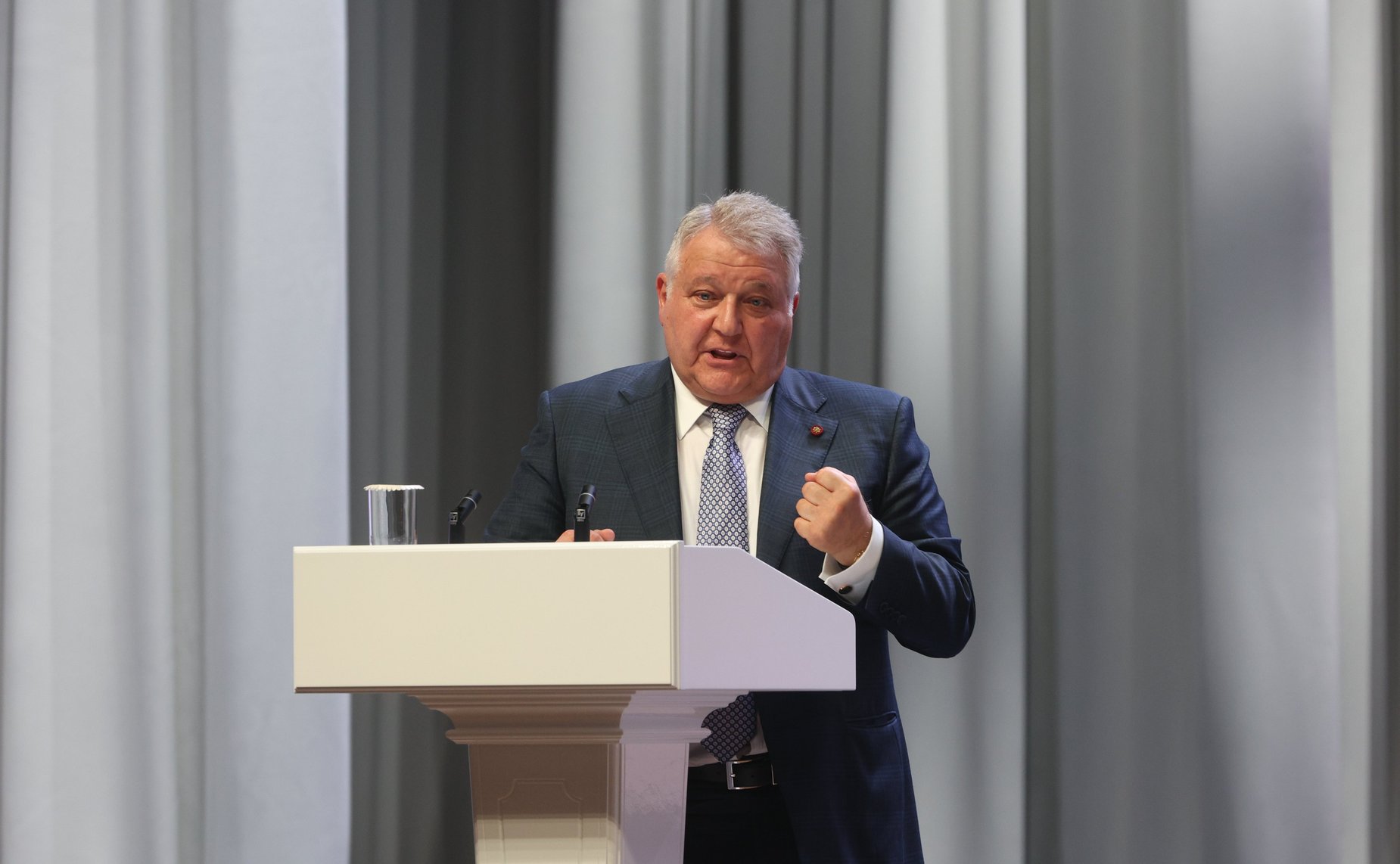 Пленарное заседание Девятого форума регионов Беларуси и России