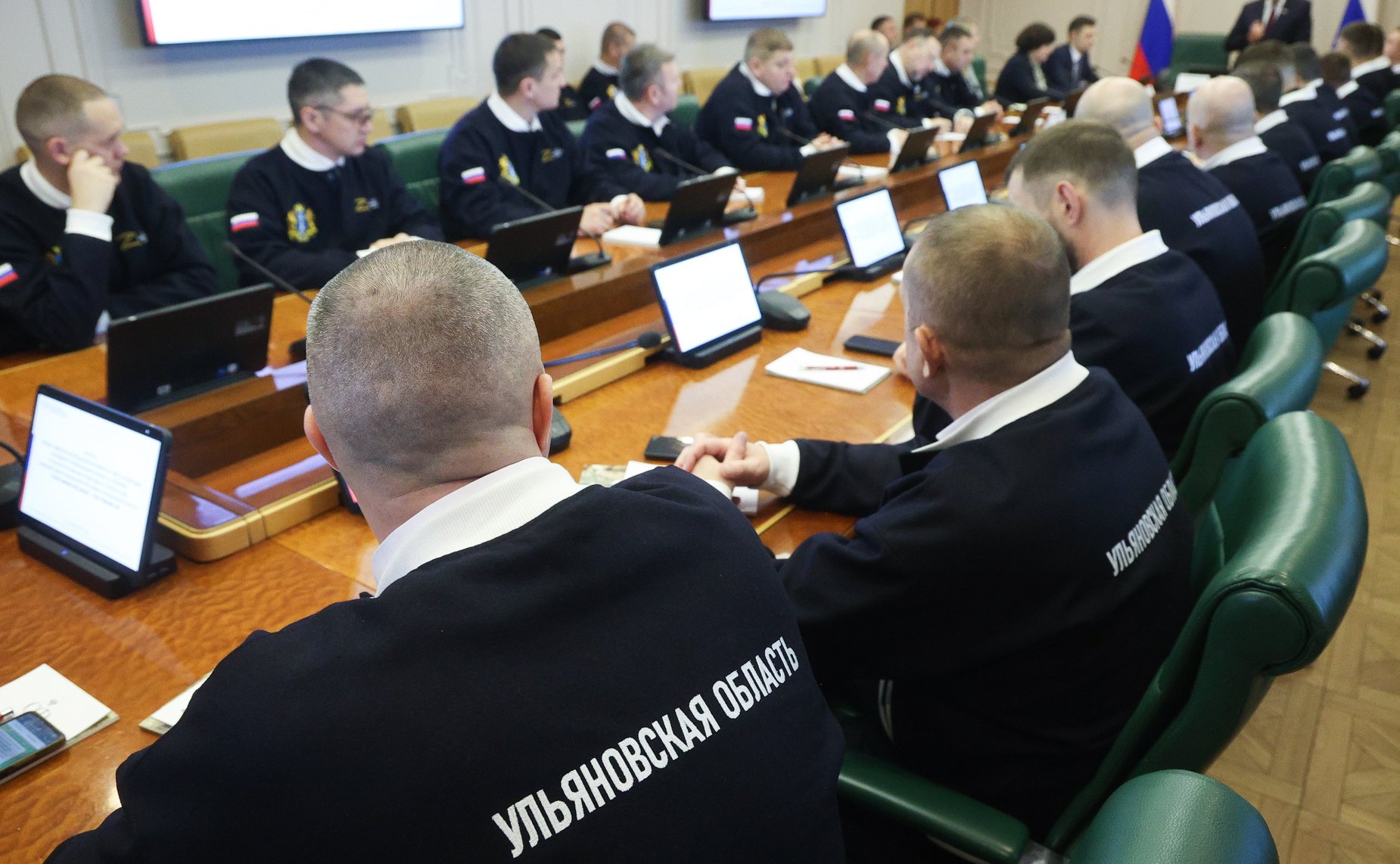 Встреча сенаторов Сергея Рябухина и Алексея Кондратьева с участниками программы «Герои Симбирской земли»