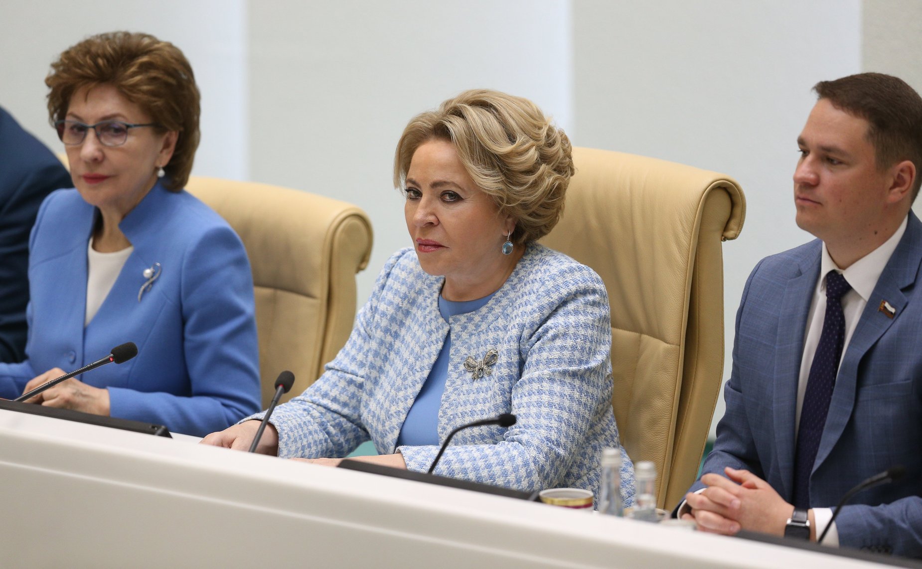 Пленарное заседание Форума молодых парламентариев: «Молодежь XXI века: сберегая наследие, развивая сотрудничество, приближая будущее»