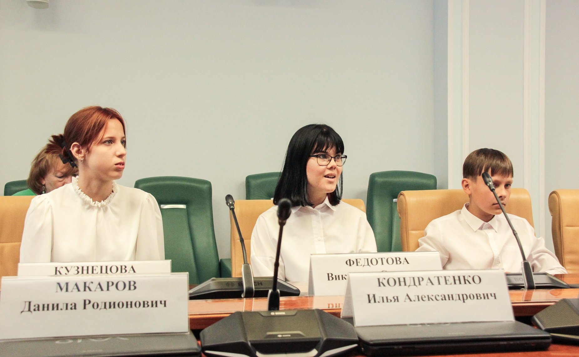 Валерий Радаев наградил победителей седьмого Всероссийского школы-конкурса «Портрет твоего края» 2023 года из Саратовской области и г. Москвы