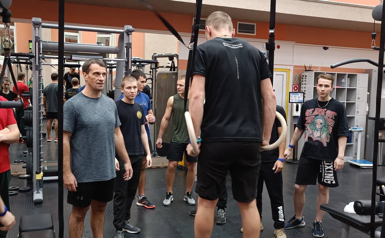 Эдуард Исаков провел тренировку студентам Югорского государственного университета (ЮГУ)