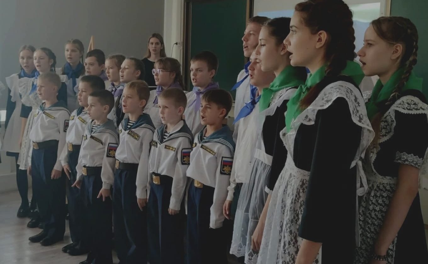 Один день с сенатором РФ Александром Роликом провели ученики и педагогический коллектив школы № 22 с. Кневичи Артемовского городского округа