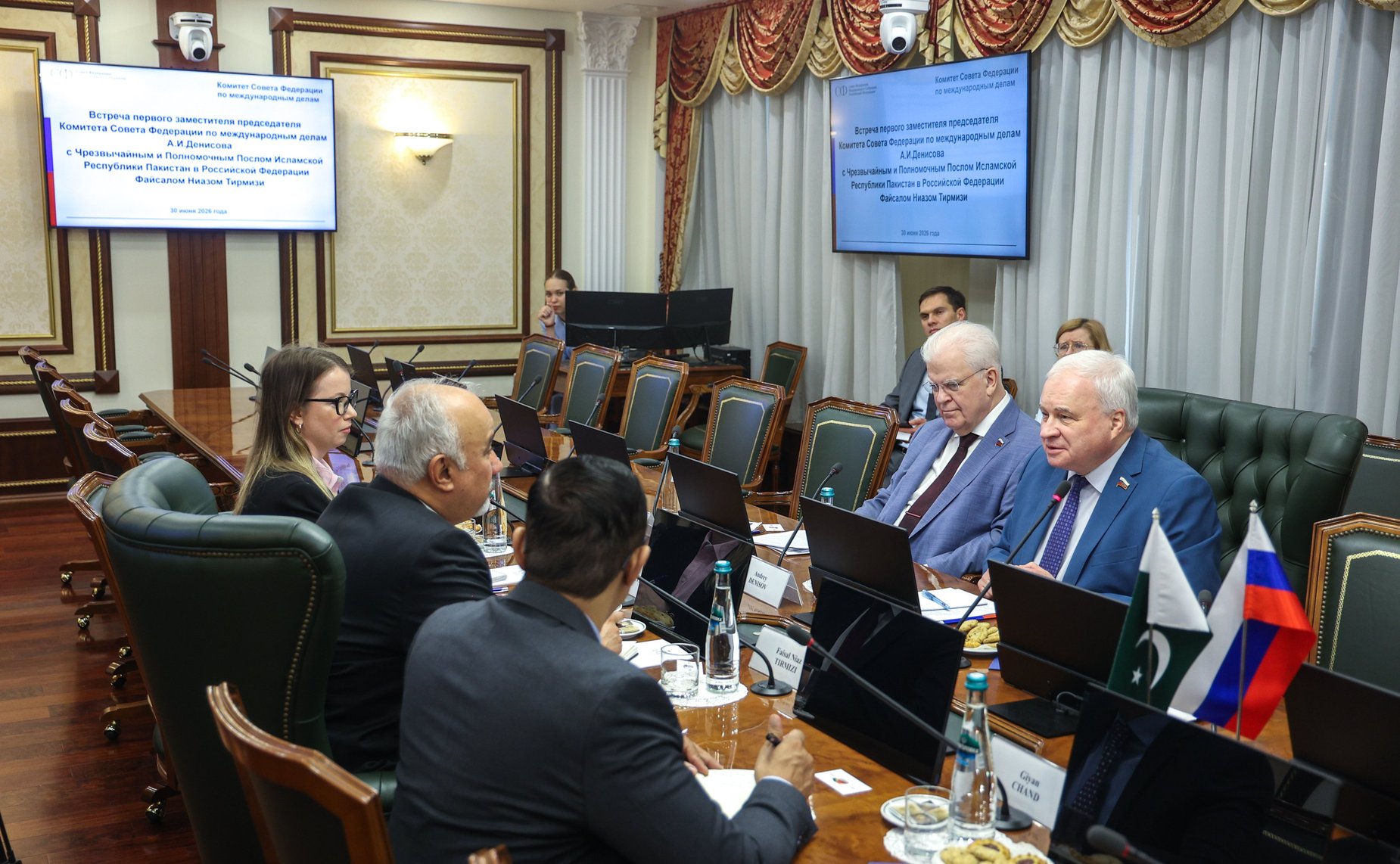 Встреча Андрея Денисова с Чрезвычайным и Полномочным Послом Исламской Республики Пакистан в РФ