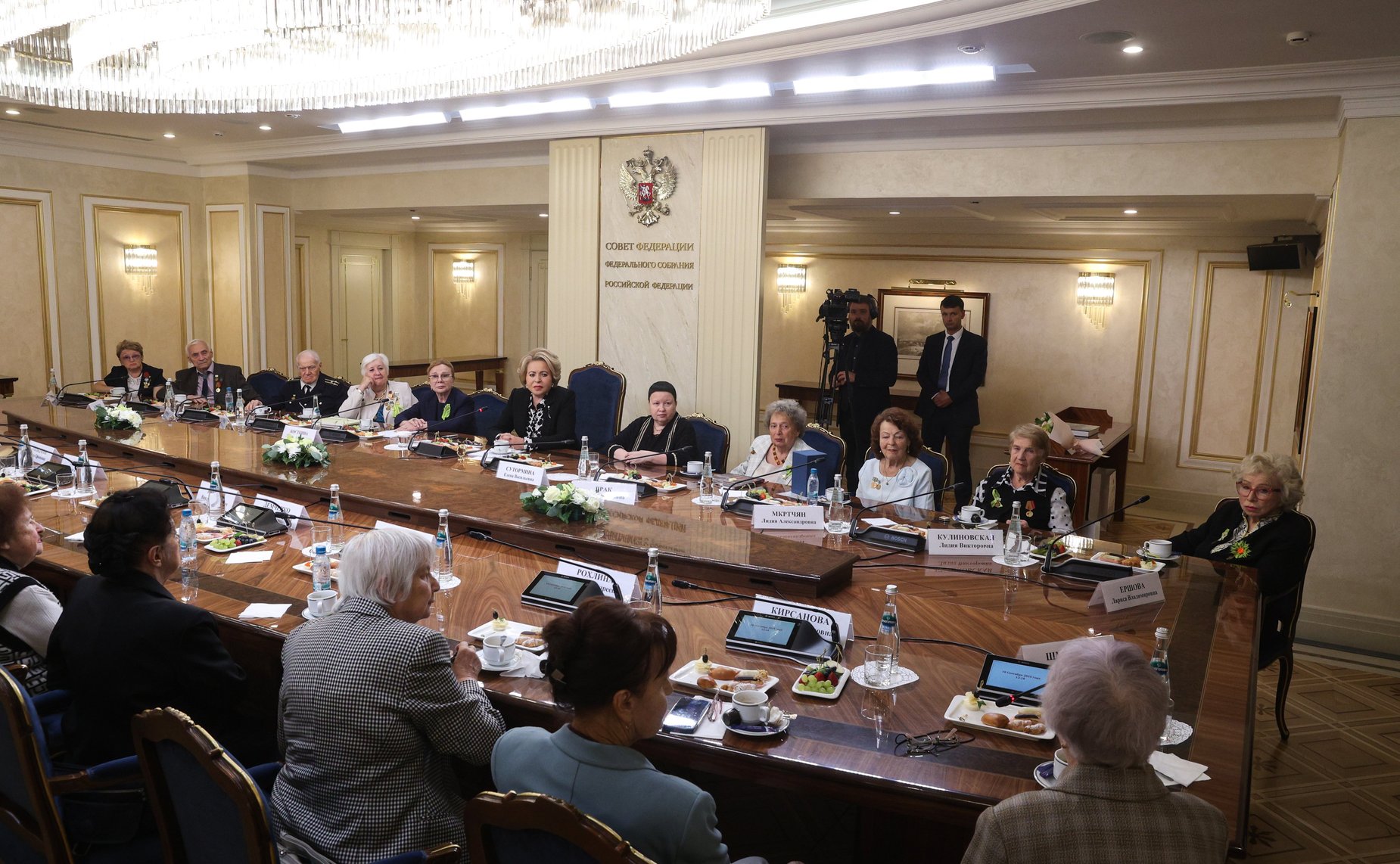 Встреча Председателя Совета Федерации Валентины Матвиенко с делегацией общества «Жители блокадного Ленинграда» Санкт-Петербурга