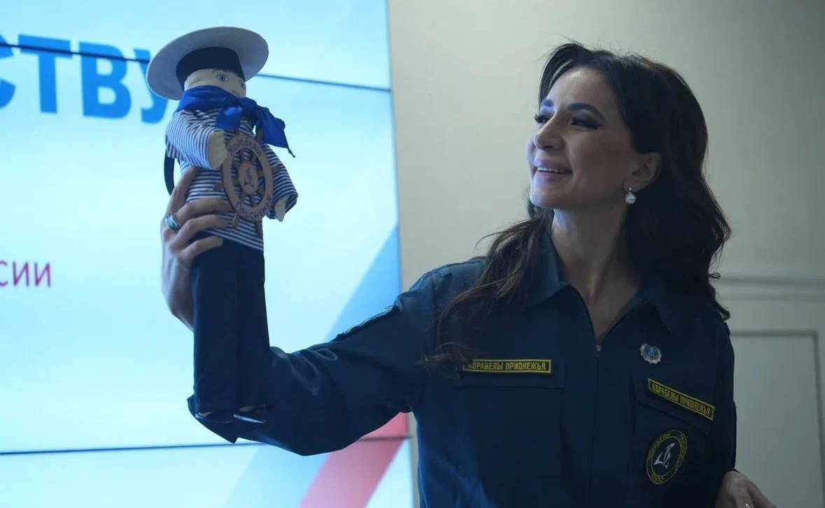 Юрий Воробьев поздравил спасателей Вологодской области, преподавательский состав и воспитанников образовательного центра «Корабелы Прионежья» с профессиональным праздником — Днем спасателя