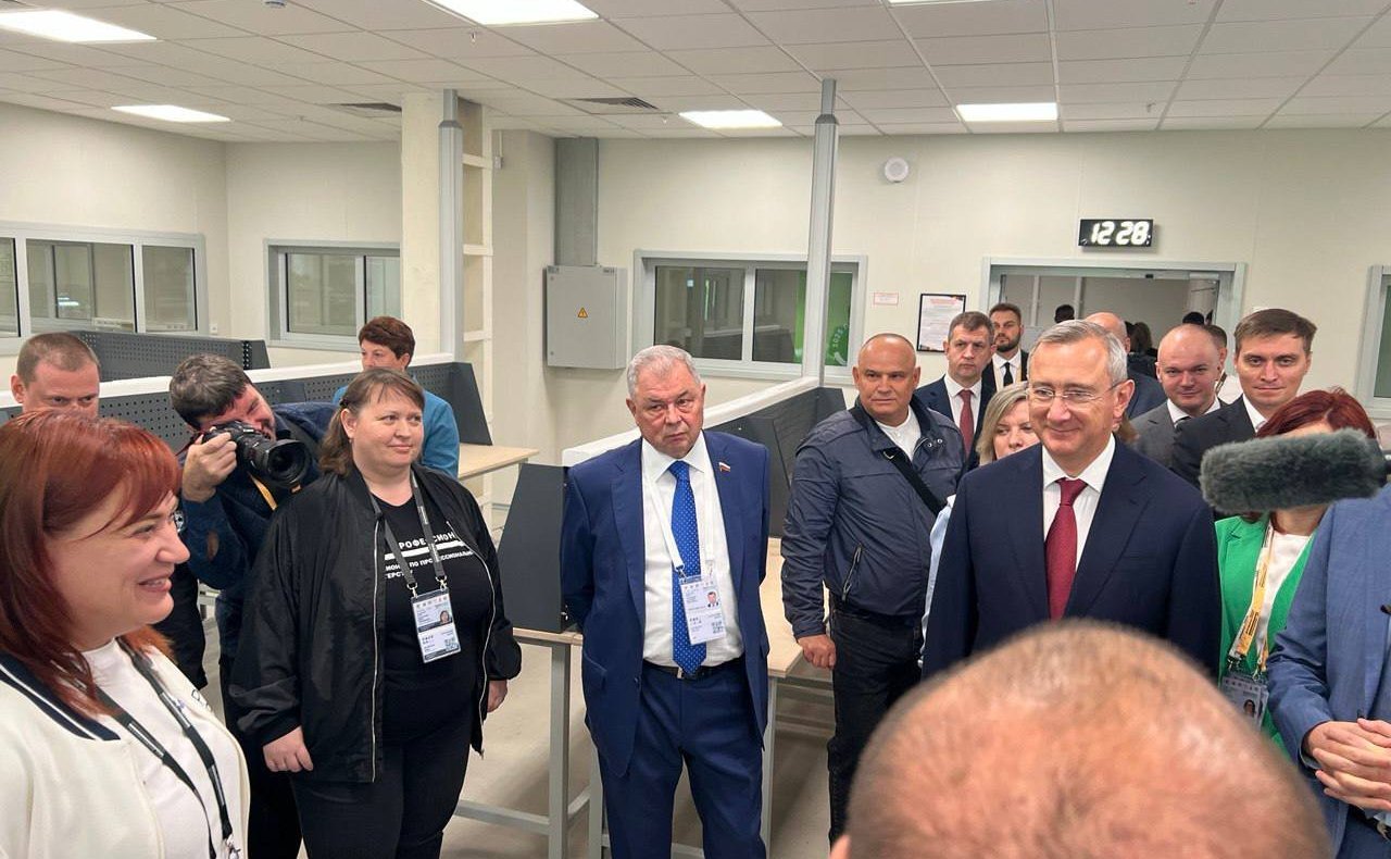 Анатолий Артамонов принял участие в деловой программе финала чемпионата «Профессионалы», проходящего в Калуге