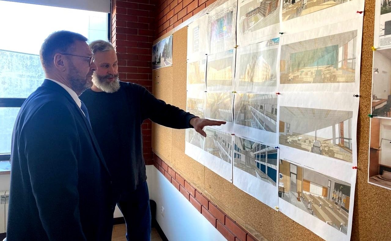 Константин Косачев осмотрел центр разработки программных продуктов для корпоративного обучения