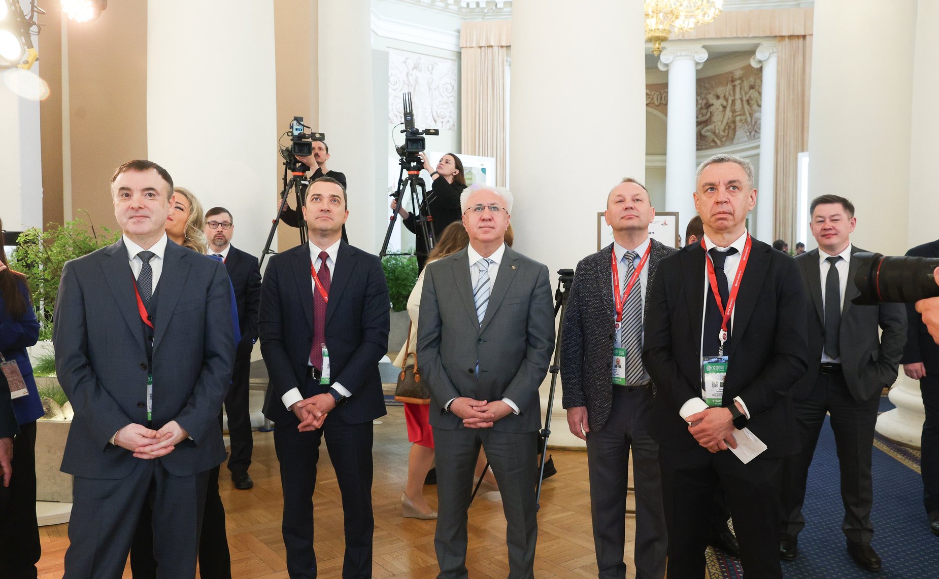 Церемония торжественного старта международного проекта «Трек года». XI Невский международный экологический конгресс