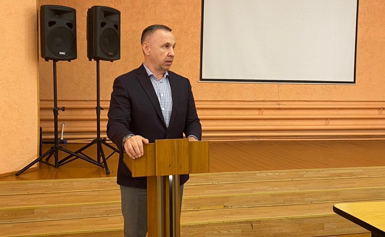 Олег Алексеев