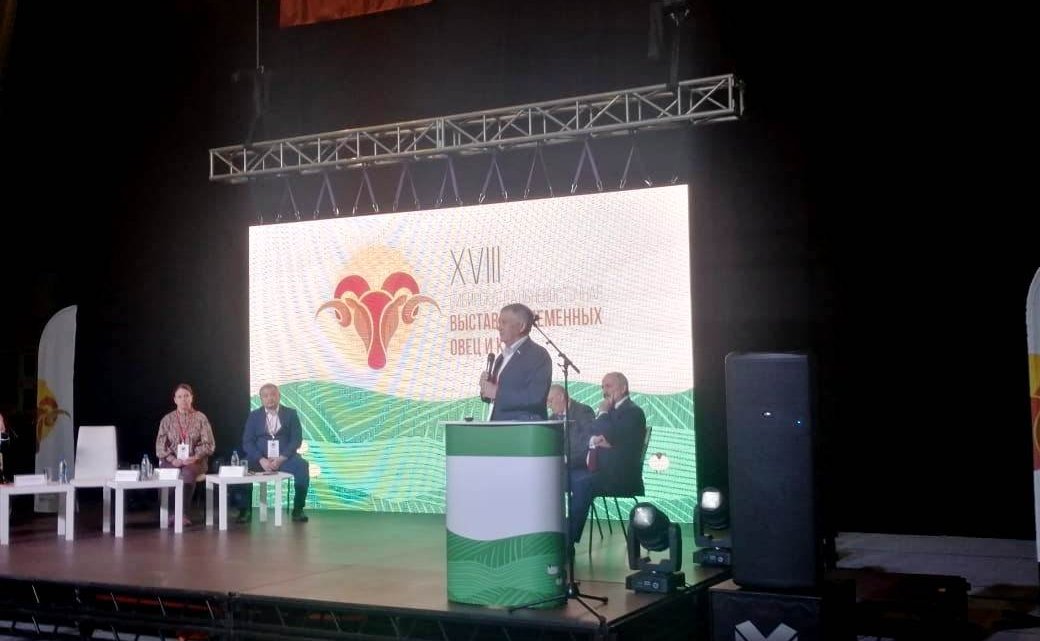 Сергей Михайлов принял участие в работе научно-практической конференции «Состояние, проблемы и перспективы развития овцеводства и козоводства Дальневосточного и Сибирского федеральных округов»