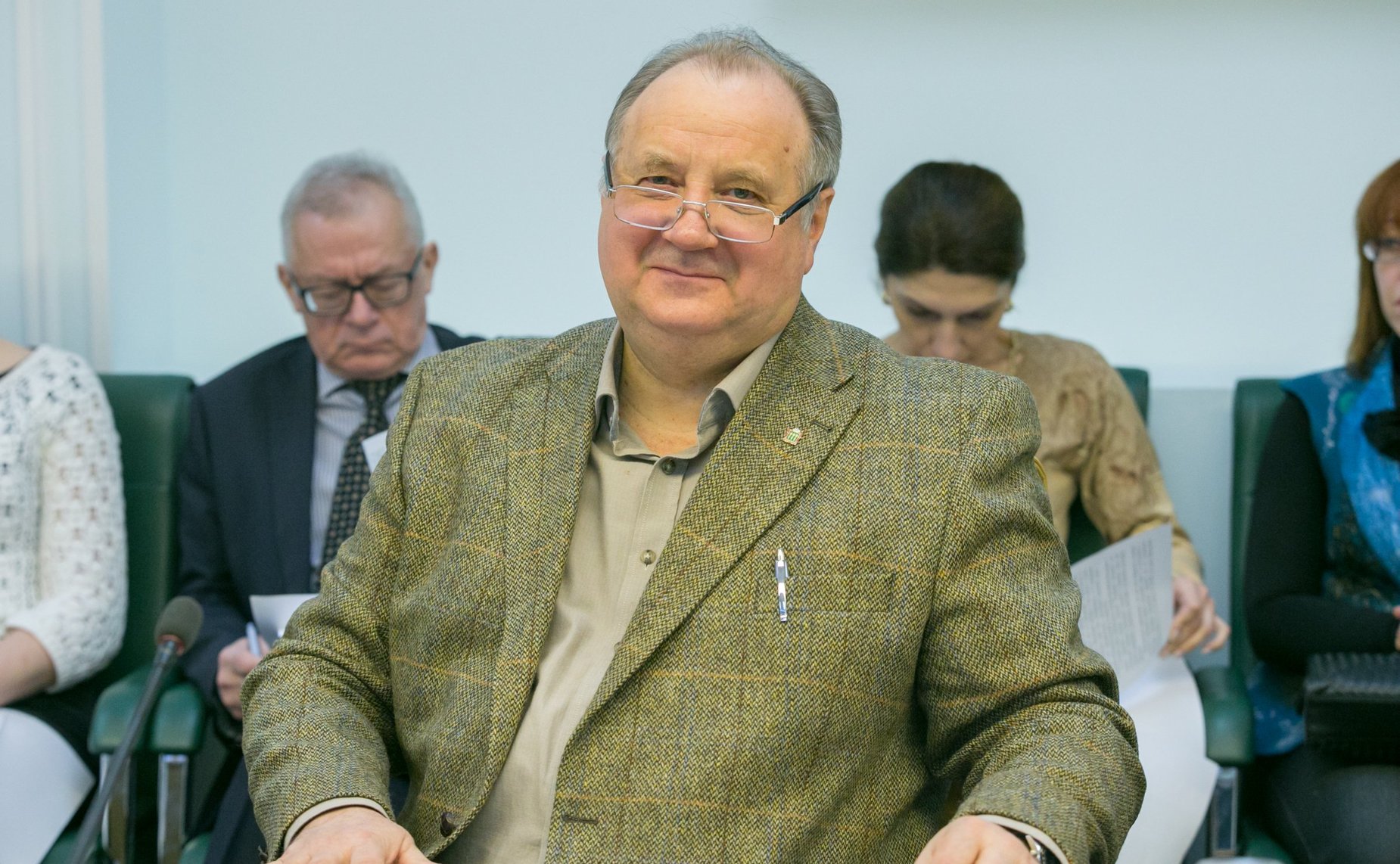 В. Кондрашин Заседание Комитета СФ по науке образованию и культуре