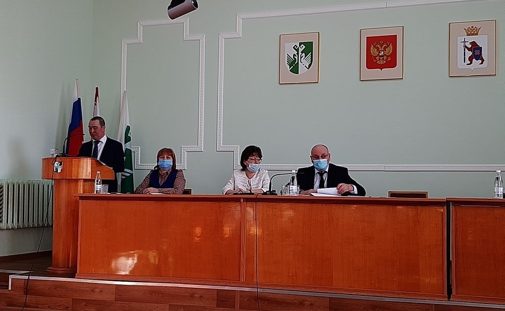 Сергей Мартынов в рамках работы в регионе посетил Сернурский район и принял участие в сессии райсобрания