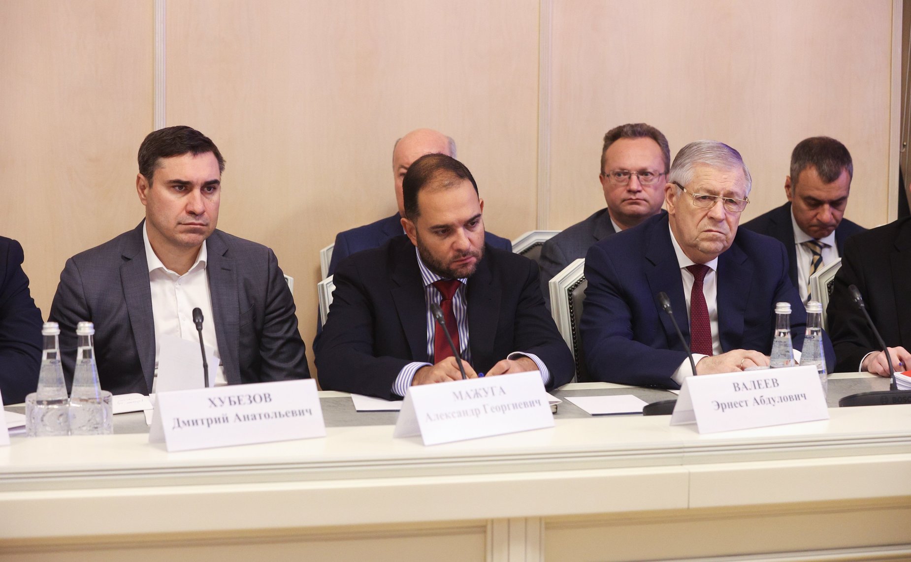 Заседание парламентской комиссии по расследованию обстоятельств, связанных с созданием американскими специалистами биологических лабораторий на территории Украины