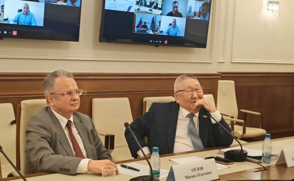 Егор Борисов принял участие в состоявшемся в Минэнерго совещании, в ходе которого, на примере Республики Калмыкия, обсуждался ход электрификации крестьянских (фермерских) и личных подсобных хозяйств