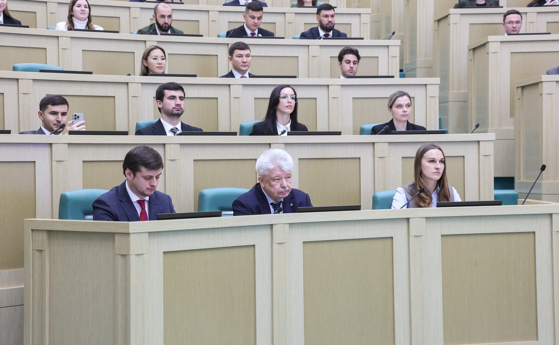 Заседание Палаты молодых законодателей при Совете Федерации