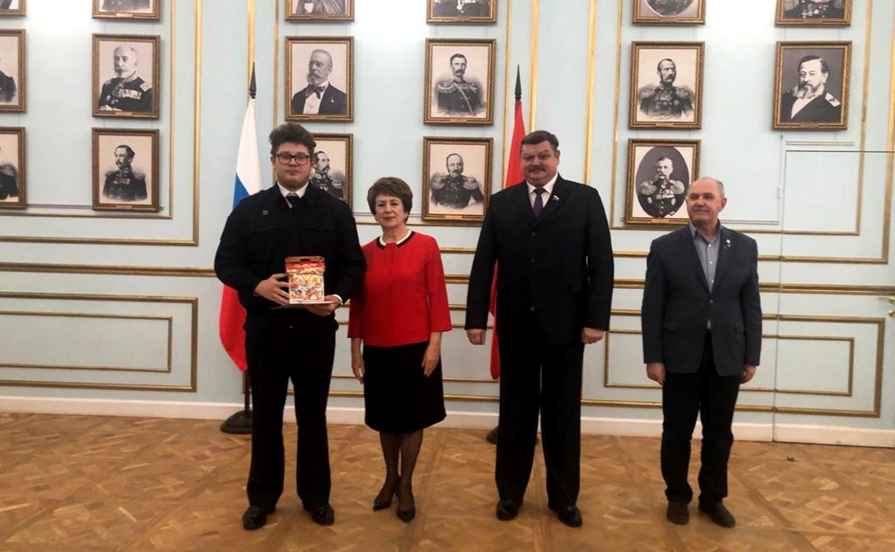 Екатерина Алтабаева и Сергей Колбин наградили победителей детского конкурса «Портрет твоего края»