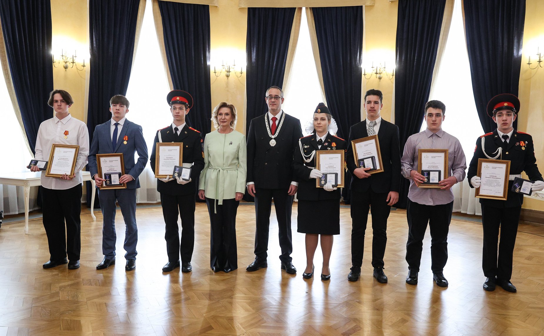 Торжественная церемония награждения детей Москвы медалью Совета Федерации «За проявленное мужество»
