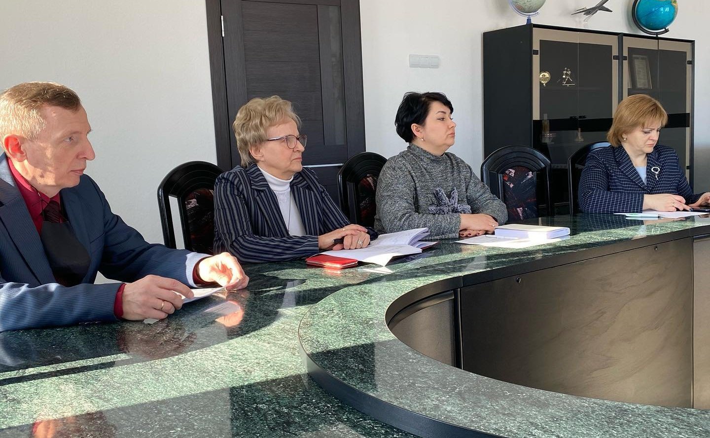 Олег Алексеев в ходе работы в регионе посетил Энгельсский и Краснокутский муниципальные районы