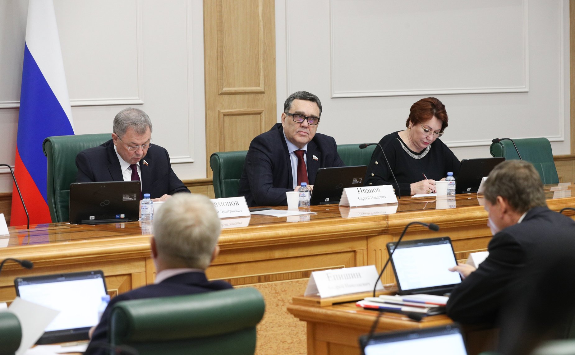 Заседание Комитета СФ по бюджету и финансовым рынкам